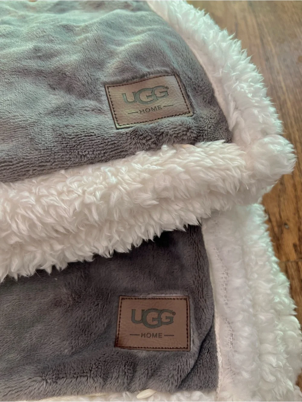 UGG Set Of 2 Luxury Reversible Faux Fur & Sherpa Pillow Shams – Charcoal Gray